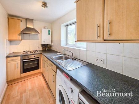 Knowles Hill Crescent, SE13 - Photo 3