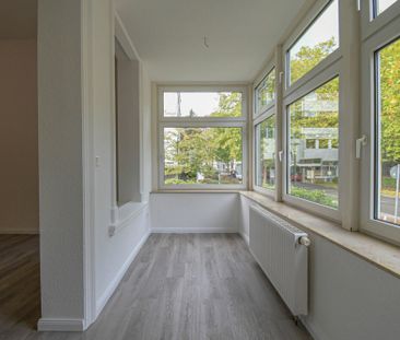 6659 - Sofort Bezugsfrei! Attraktive 4-Zimmer-Wohnung in weißer Alt... - Foto 1