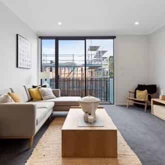 Modern City-Centre 3 Bedroom Apartment - Photo 1