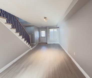 For Lease - 395 Flagstone Way, Newmarket, Ontario - Photo 1