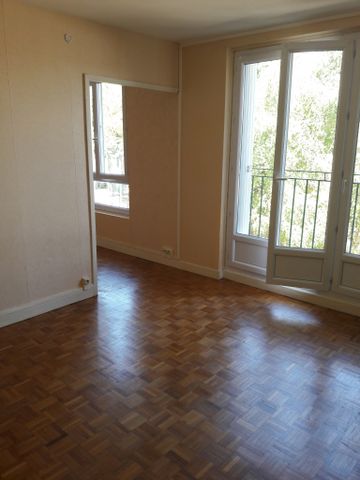 T3 de 55 m² - 18 rue de la charme Châtillon-sur-Seine - Photo 2