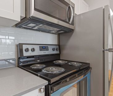 1170 Fisher Avenue, Civic Hospital - Central Park, Ottawa, ON - Photo 3