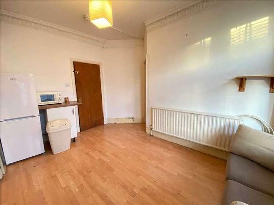 Craven Avenue, Ealing, W5 - Photo 1