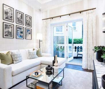 Two Bedroom Flat to rent in London - Photo 4