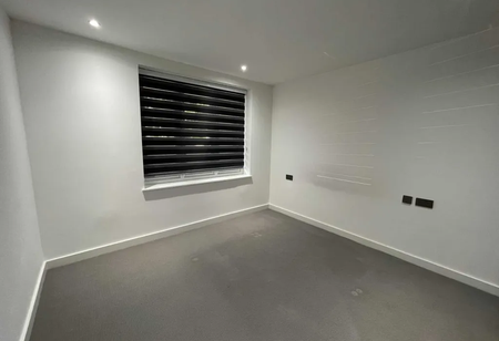 Hilltop court, 200 Harefield Road, London, Uxbridge, UB8 - Photo 2