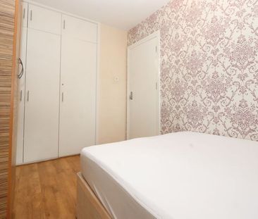 Room in a Shared Flat, Barrett House, NW6 - Photo 4