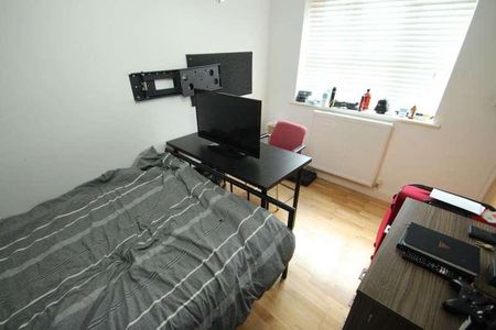 Macaulay Street, Leicester, LE2 - Photo 4