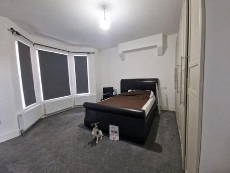 4 bedroom terraced house to rent - Photo 3