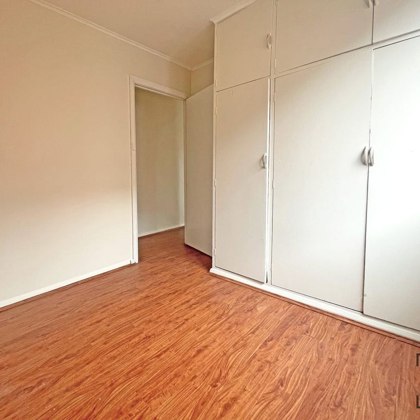 CONVENIENT LOCATION - NEAR STATION!! - Photo 1