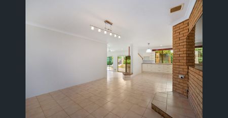 Spacious Family Home | Applecross SHS Zone - Photo 5