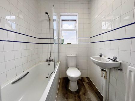 Studio to rent - Photo 4