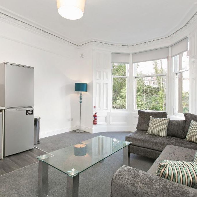 2 bedroom property to rent - Photo 1