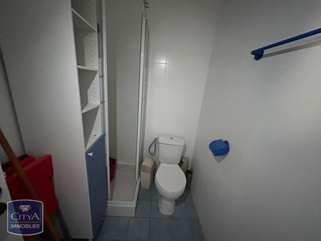 Location Appartement 1 pièce 13m² ANGOULEME 16000 - Photo 3