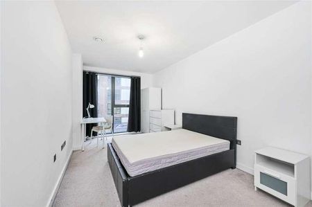 Poppyfield House, Copperwood Place, Greenwich, SE10 - Photo 2