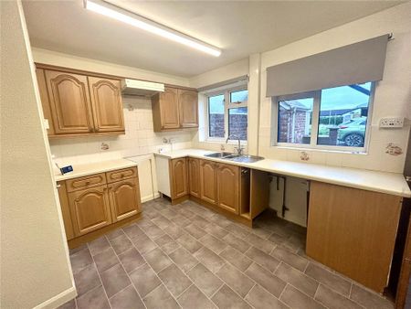 2 bedroom terraced house to rent - Photo 4