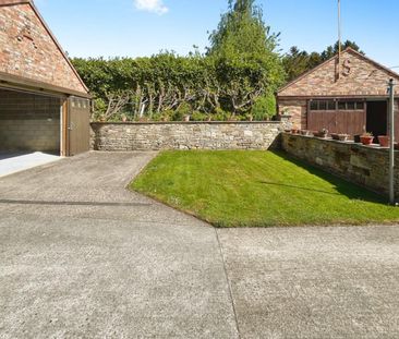 4 bedroom House To Let - Photo 5