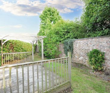 3 bedroom barn conversion to rent - Photo 3