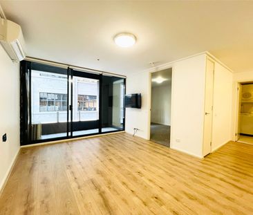 402/668 Bourke Street - Photo 1