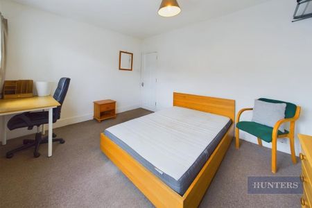 4 bedroom terraced house to rent - Photo 4