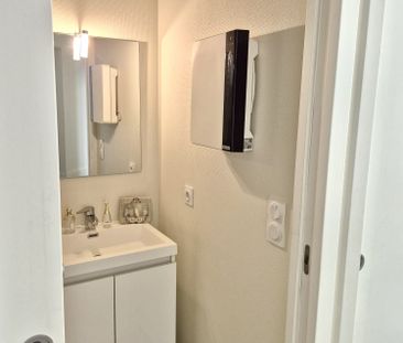 Location Appartement 3 pièces 62m² GRENOBLE 38000 - Photo 3