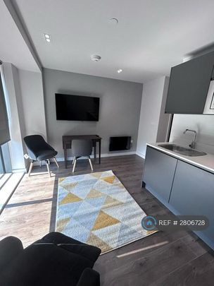 1 bedroom flat to rent - Photo 1