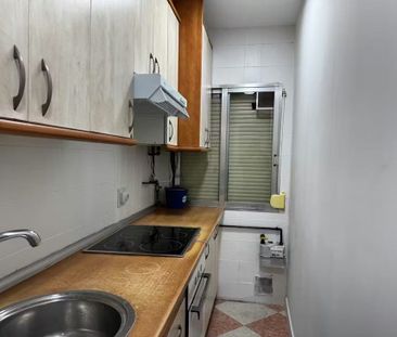 Avenida de la Verbena de la Paloma, Madrid, Community of Madrid 28041 - Foto 6