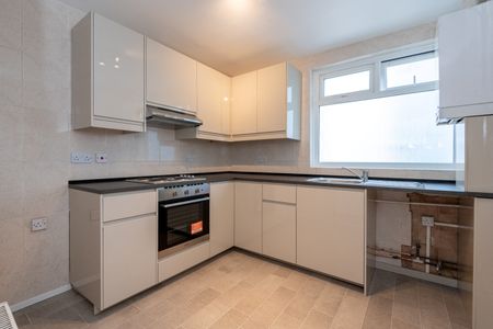 3 Bed Flat, Bridge Lane, NW11 - Photo 5
