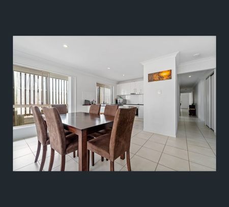 44 Kenneth Drive, Augustine Heights, Qld 4300 - Photo 4
