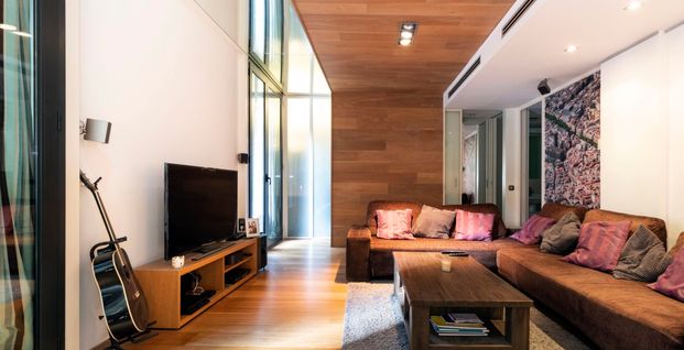 Luxurious 2 Beds Apartment with views on a square of the Gothic Quarter - Foto 1