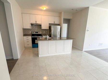 For Lease - 5 Bannister Road Unit# A, Barrie, Ontario - Photo 5