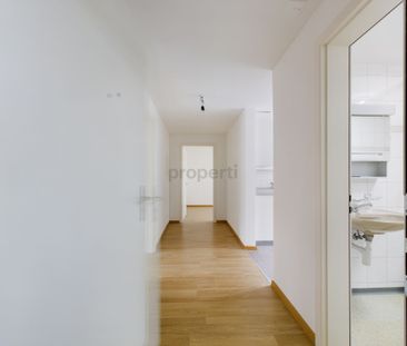 Neu renovierte 4-Zimmer-Wohnung mit umweltfreundlicher Technologie ... - Photo 6