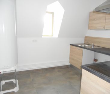 Appartement RUE DE L'EGLISE - GUEUX - Photo 6