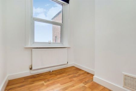 Gleneldon Mews, Streatham, SW16, London - Photo 2