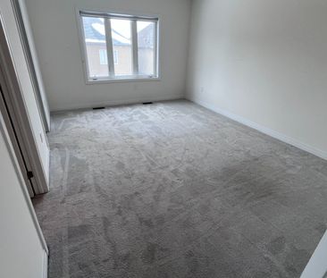 For Lease - 27 Hitchman Street, Brant, Ontario - Photo 2