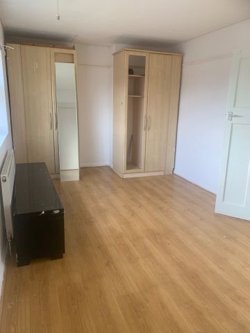 3 Bed Semi-Detached House, Beechdale Roaf, NG8 - Photo 5