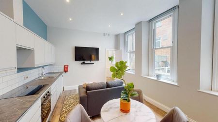 4 bedroom flat to rent - Photo 5