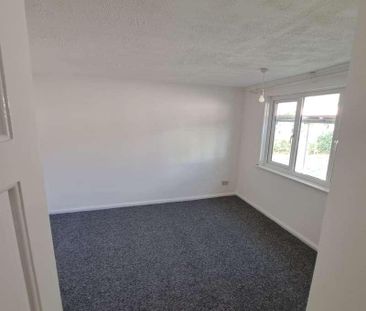 Old Bridge Walk, Rowley Regis, B65 - Photo 2