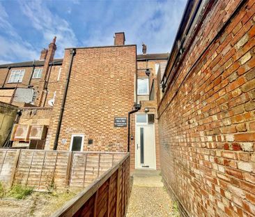 3 bedroom apartment to rent - Photo 1