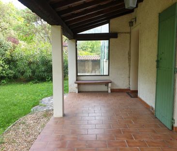 Location Villa 5 pièces 140 m2 à Saint-Jean-de-Védas - Photo 4
