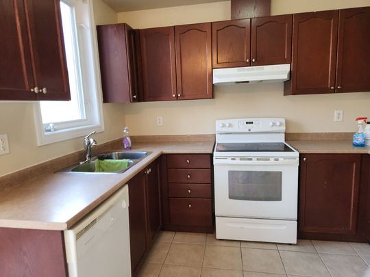 For Lease - 39 Frostbite Lane, Brampton, Ontario - Photo 1