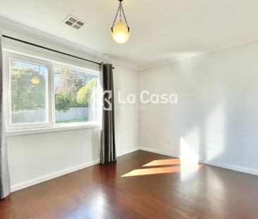 5 Henderson Street, Garran ACT 2605 - House For Rent | Domain - Photo 4