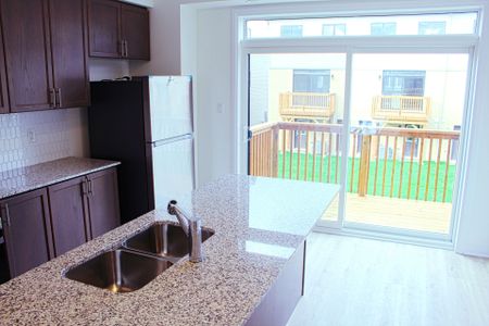 For Lease - 29 Greig Street, Brantford, Ontario - Photo 4