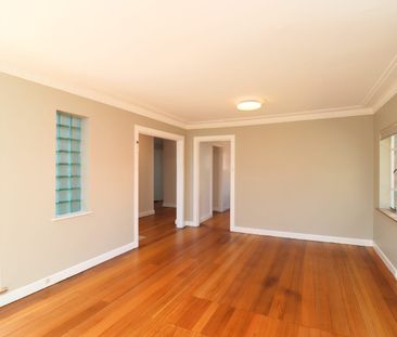 Perfect Family Home - Photo 2