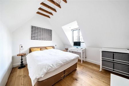 4 bedroom semi-detached house to rent - Photo 4