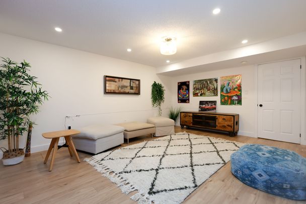 For Lease - 70 CHAPMAN Court Unit# 70, London North, Ontario - Photo 1