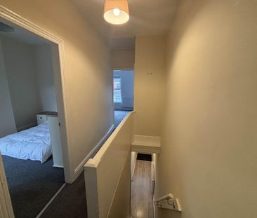 3 bedroom terraced house to rent - Photo 6