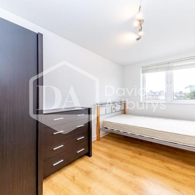 3 bedroom apartment to rent - Photo 1