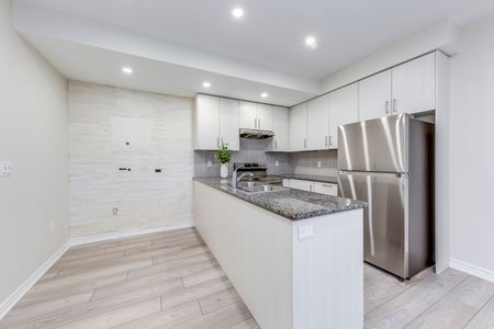 For Lease - 70 Halliford Place Unit# 402, Brampton, Ontario - Photo 5