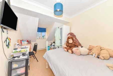 4 bedroom detached house to rent - Photo 4