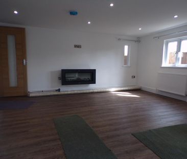 4 bedroom cottage to rent - Photo 1